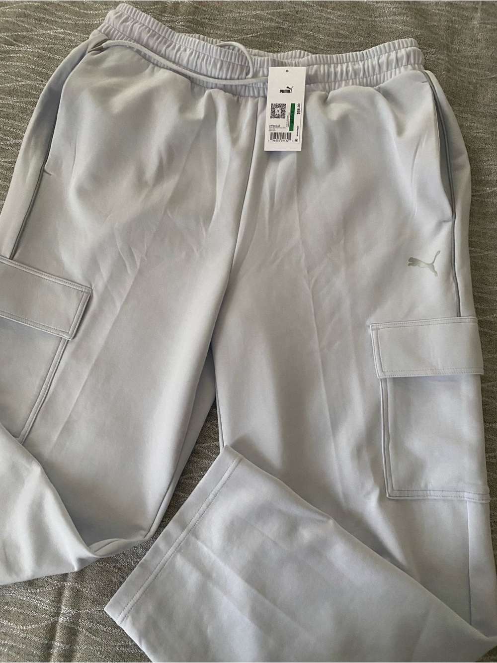 PUMA Bundle, sweat pants and tee shirt - Picture 7 of 8